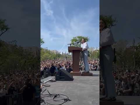 35,000+ now at Bernie Sanders and AOC’s “Fight Oligarchy” rally in Los A...