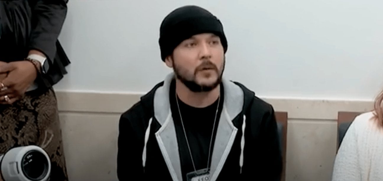 Beanie-wrapped russian propagandist makes White House debut