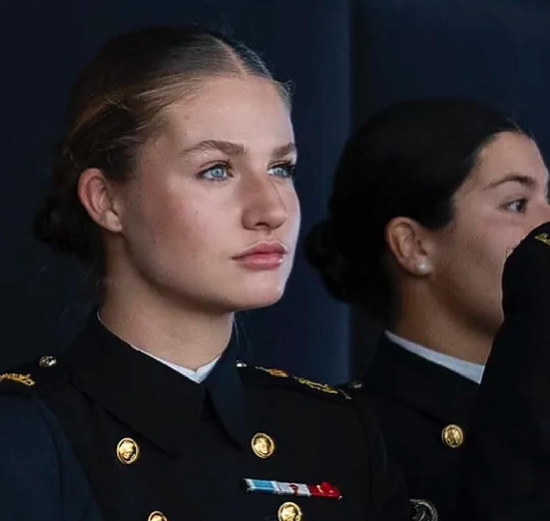 Princess Leonor with 30 other companions visited the Arturo Prat Naval school in Valparaiso (7th of April 2025).