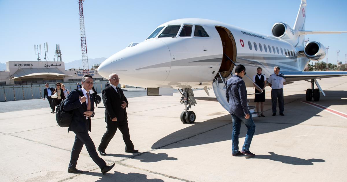 Le nouveau jet du Conseil fédéral a pu revenir en Suisse - rts.ch