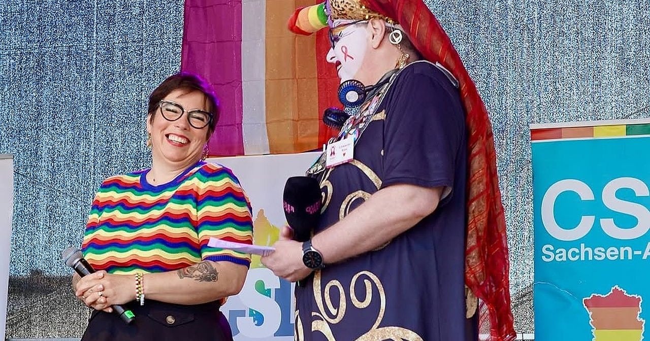 Ordnungsamt und Polizei lösen CSD Schönebeck auf