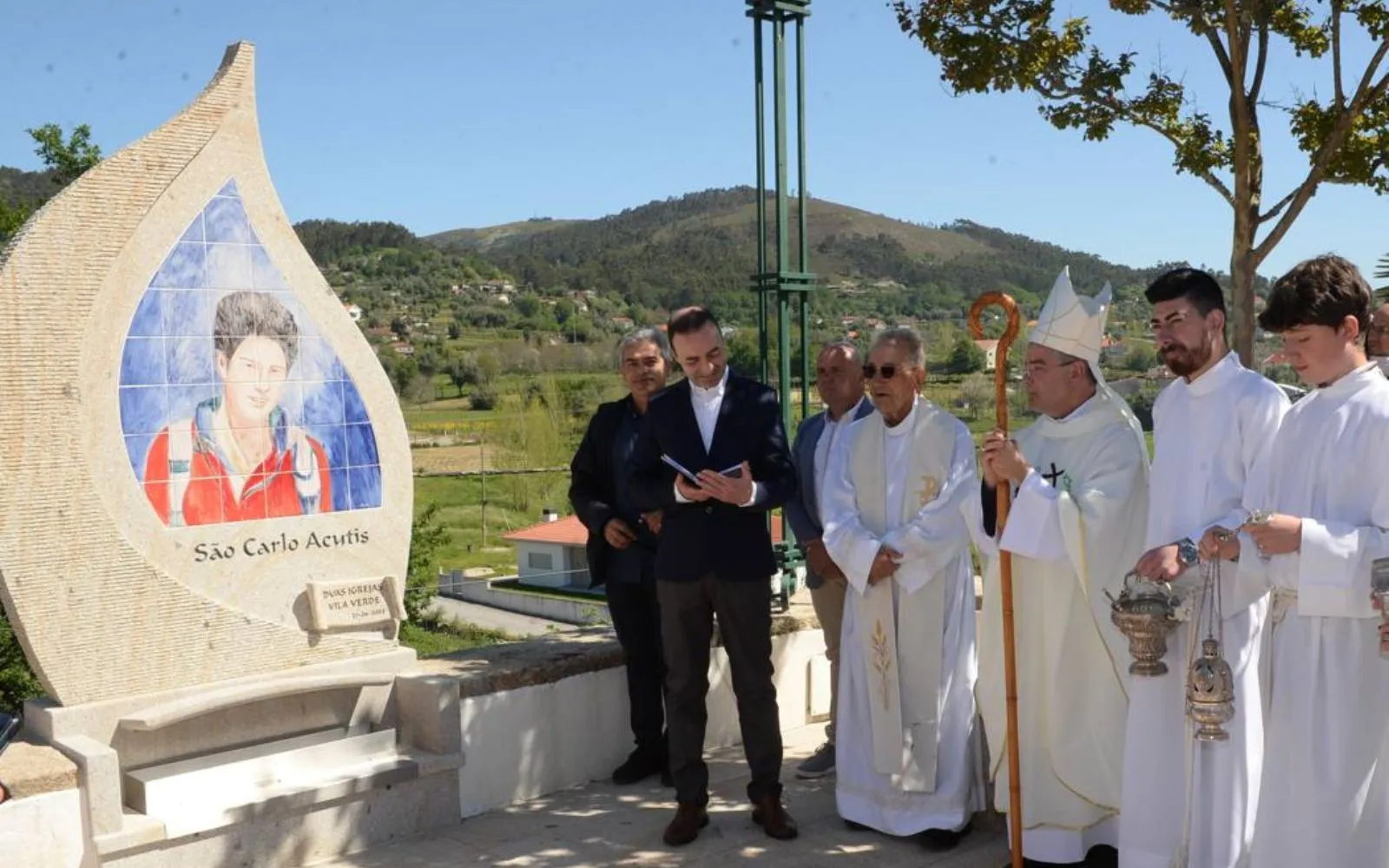 Paróquia de Portugal inaugura altar e monumento a Carlo Acutis