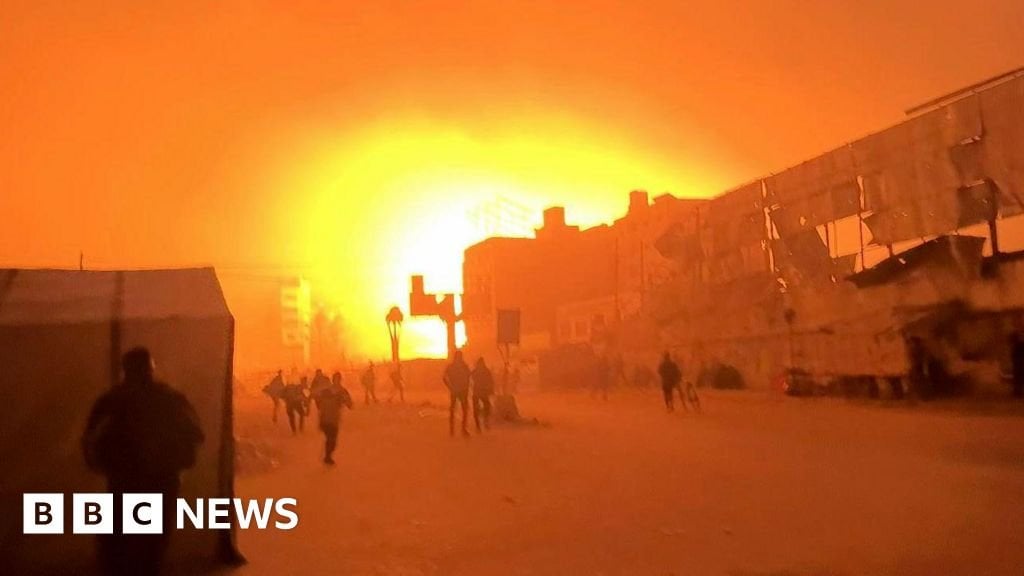 Israeli air strike destroys part of last fully functional hospital in Gaza City