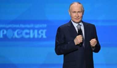 Vladimir Poutine annonce étudier une proposition de trêve de Volodymyr Zelensky