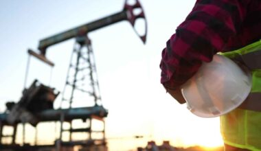 Crude oil prices climb above $67 on U.S.-China trade uncertainty
