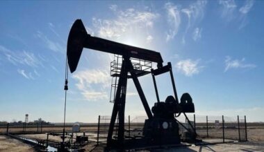 Azeri light crude oil prices surge