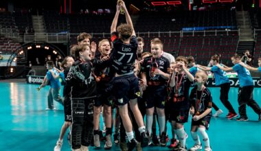 Latvijas Florbola savienība » LV » 2005/2006 » Jaunumi » Superfinālā apbalvo Jaunatnes līgas ZU11 grupas komandas
