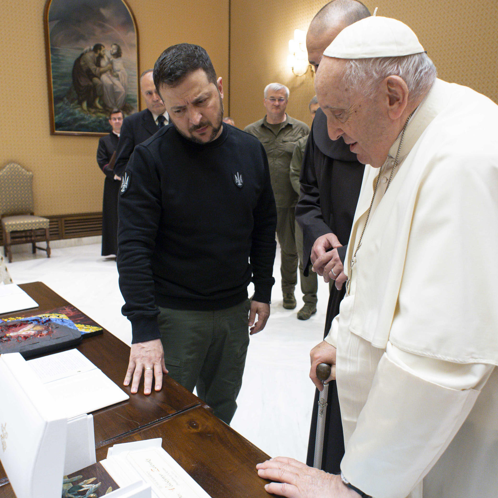 Pope Francis meets Ukrainian President Zelensky