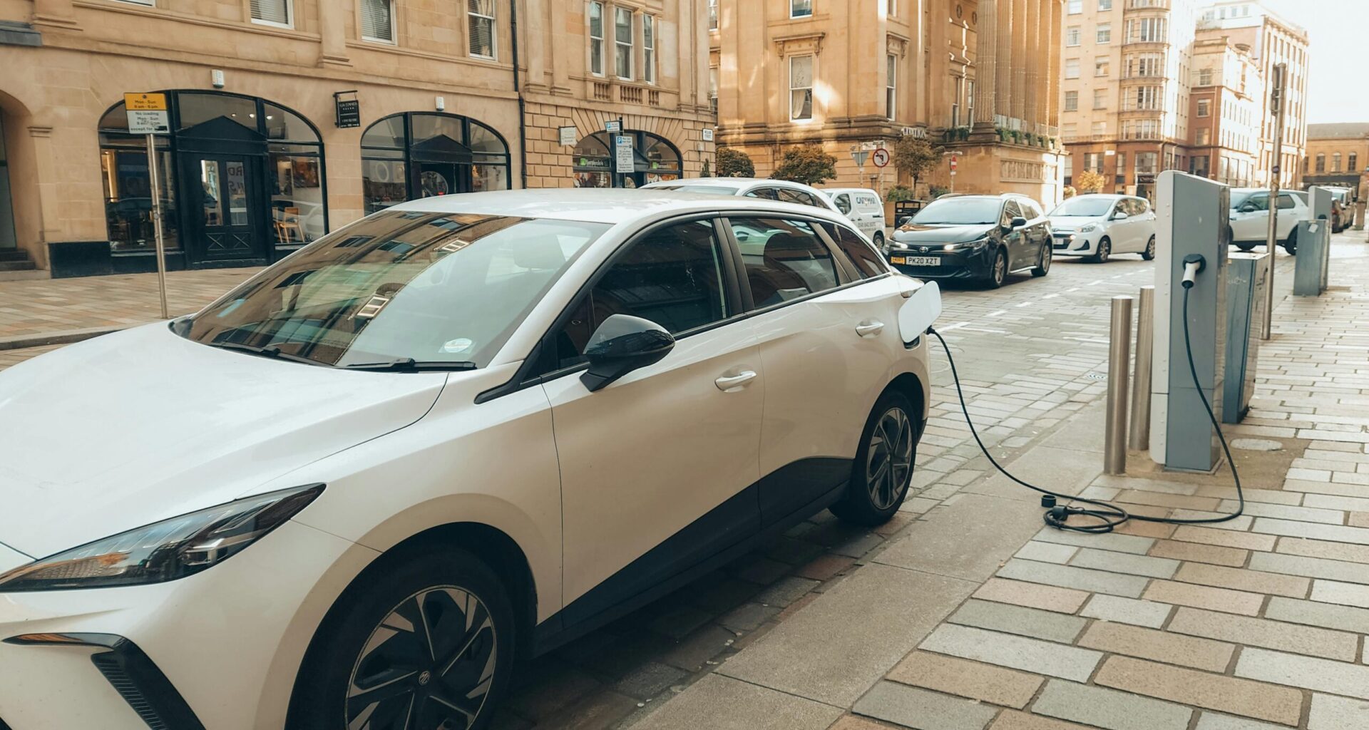 Voitures électriques : un réseau de recharge ultra-rapide unifié débarque en Europe