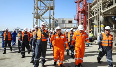 Egyptian Petroleum Minister Inspects Sokhna Port Liquid Bulk Terminal