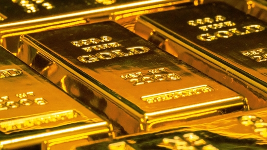 Gold, a good investment right now? (Unsplash)