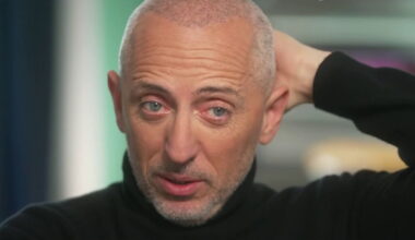 "Je l'ai fait" : Gad Elmaleh avoue avoir eu recours à des implants capillaires par le passé
