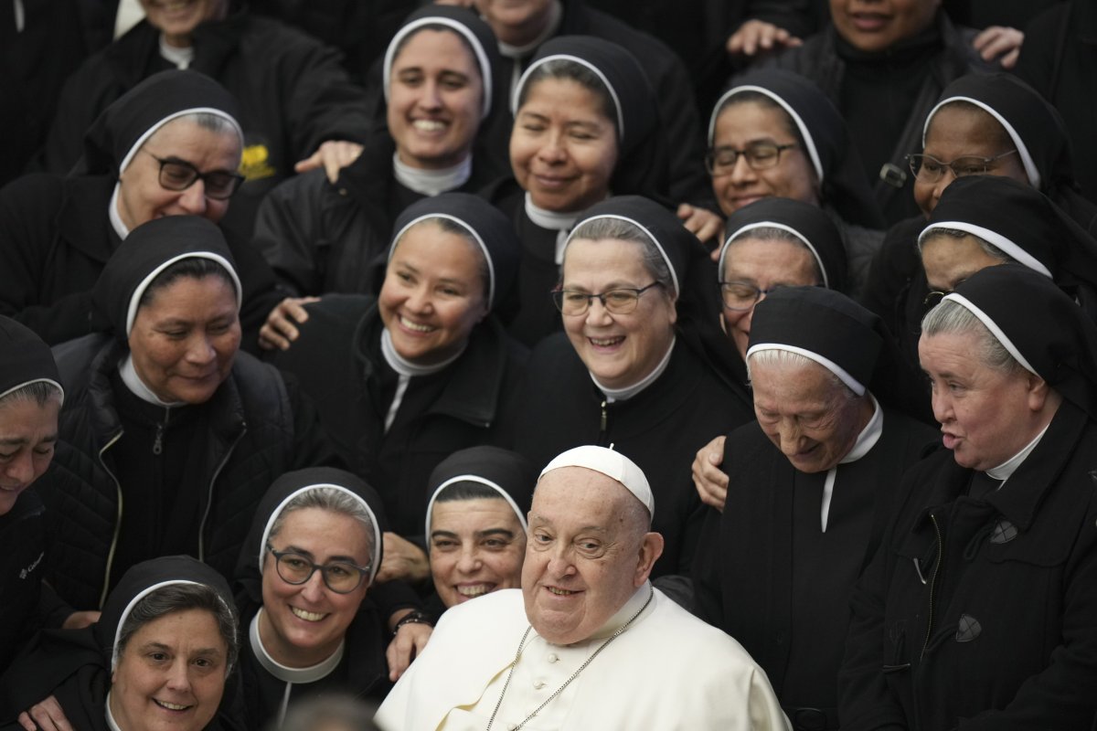 pope francis nuns