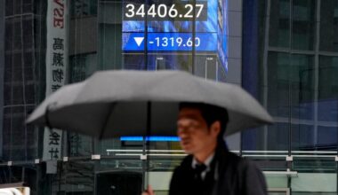 Stocks Drop Again as Trade War Intensifies