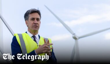 Miliband to strip councils of powers to block 800ft wind turbines