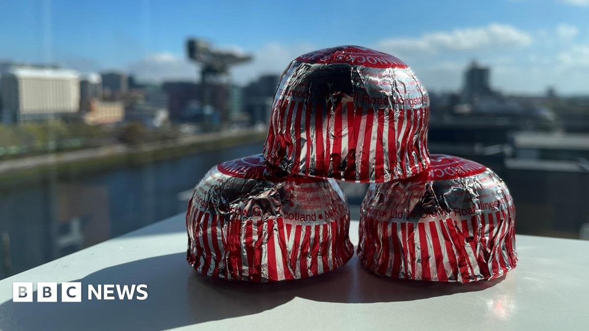 RAF ban on 'exploding' Tunnock's teacakes lifted