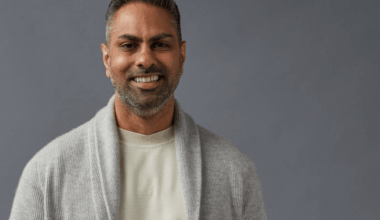 Self-made millionaire and Netflix’s finance guru Ramit Sethi reveals the financial red flags that are keeping you from getting rich
