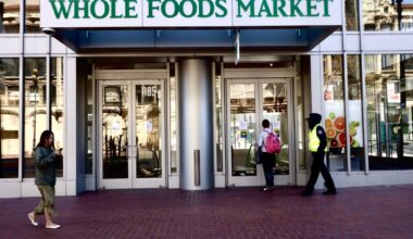 Health inspectors shut down Cupertino Whole Foods deli area