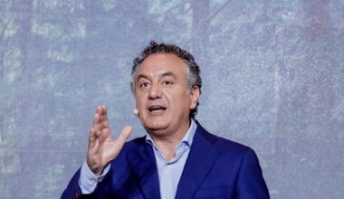 Roberto Brasero avisa por el tiempo que llega a España este fin de semana y confirma: "El domingo..."