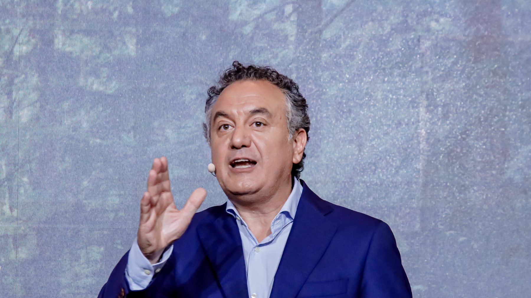 Roberto Brasero avisa por el tiempo que llega a España este fin de semana y confirma: "El domingo..."