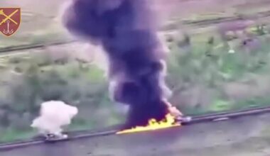 Ukrainians crush Russian assault in country’s south, destroy 29 armoured vehicles  – video
