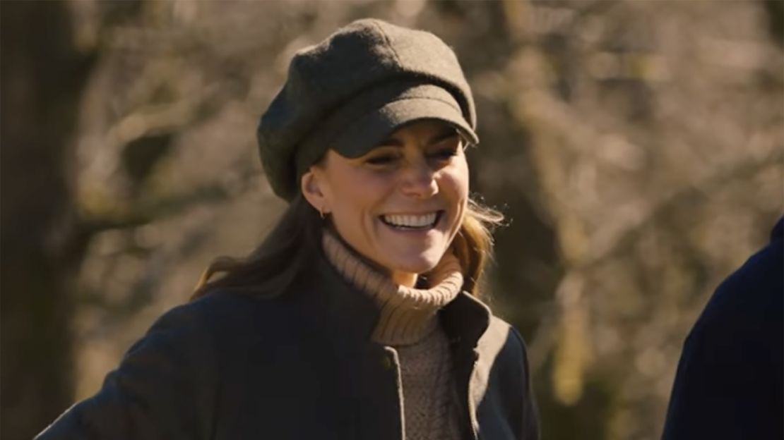 The baker boy hat, worn by the princess, was a staple of '90s and early '00s fashion.