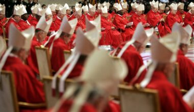 Date set for conclave to decide next pope - here's how the secretive process works | World News