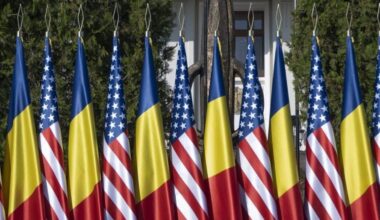 Programul delegației americane, în România. Vor avea loc întâlniri cu Ilie Bolojan, Marcel Ciolacu şi parlamentari români. Cazanciuc: "Este un mesaj de parteneriat strategic"