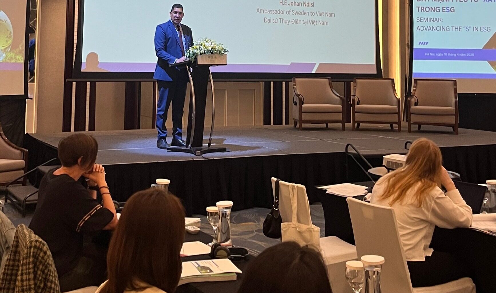 Sweden highlights social responsibility in ESG at Vietnam seminar