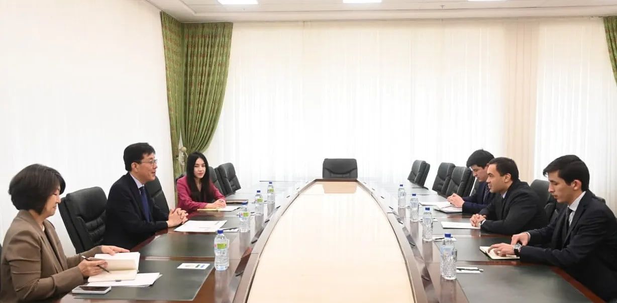 Uzbekistan, South Korea discuss easing visa rules, expanding seasonal work opportunities