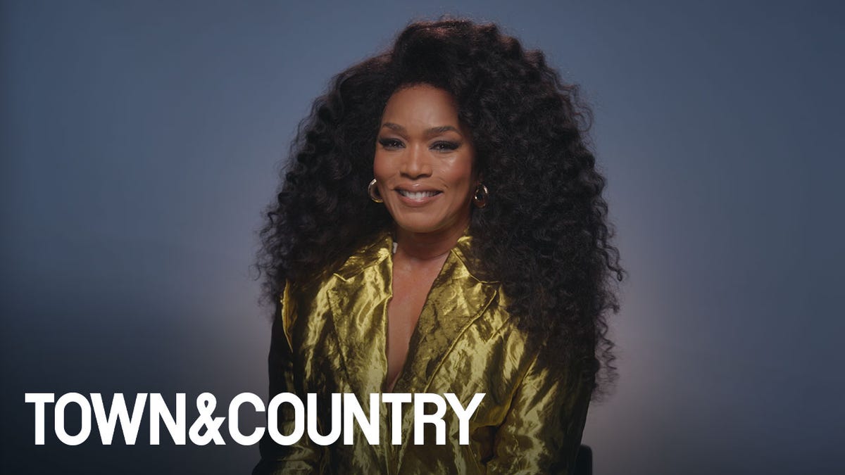 Video player poster image preview for Town & Country Latest