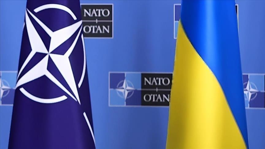 Guerre en Ukraine : l’OTAN promet un soutien renforcé en 2025