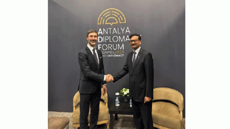 Foreign Adviser Md Touhid Hossain had a meeting with Minister of Foreign and European Affairs of Slovakia Juraj Blanár on 11 April 2025. Photo : PID