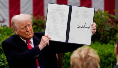 Dazi, scattano le prime tariffe imposte da Trump. Borse in calo. DIRETTA