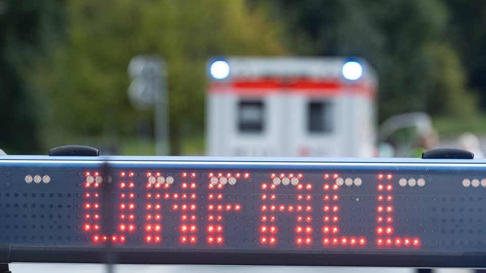Nach tödlichem Unfall auf A2: Autobahn einspurig befahrbar