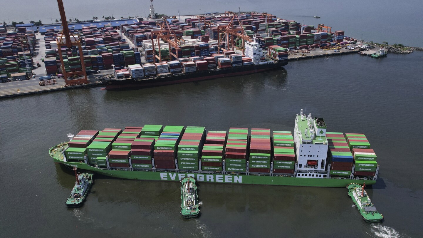 Major nations agree on first-ever global fee on greenhouse gases with plan that targets shipping