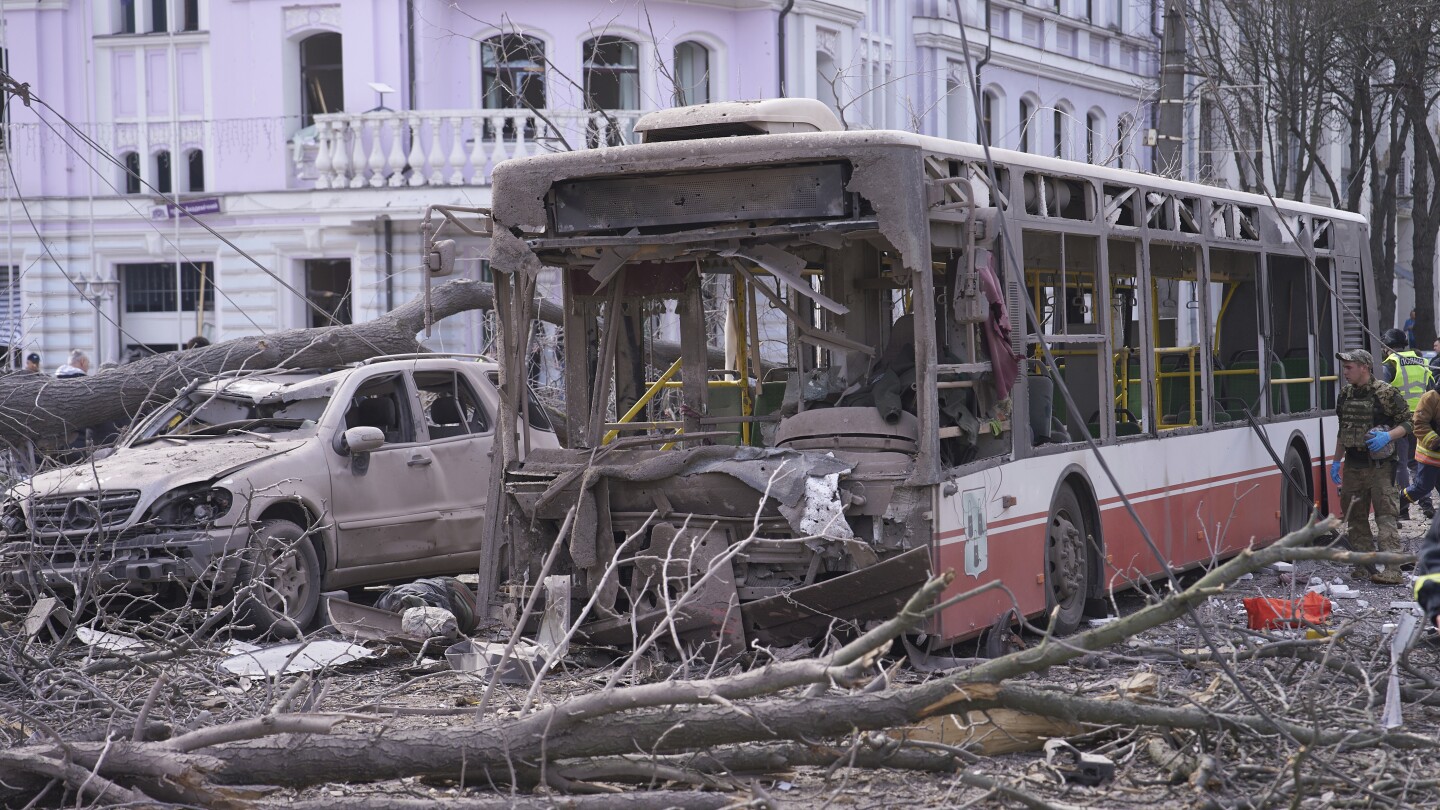 Russia-Ukraine: More than 30 killed in attack on Ukraine's Sumy