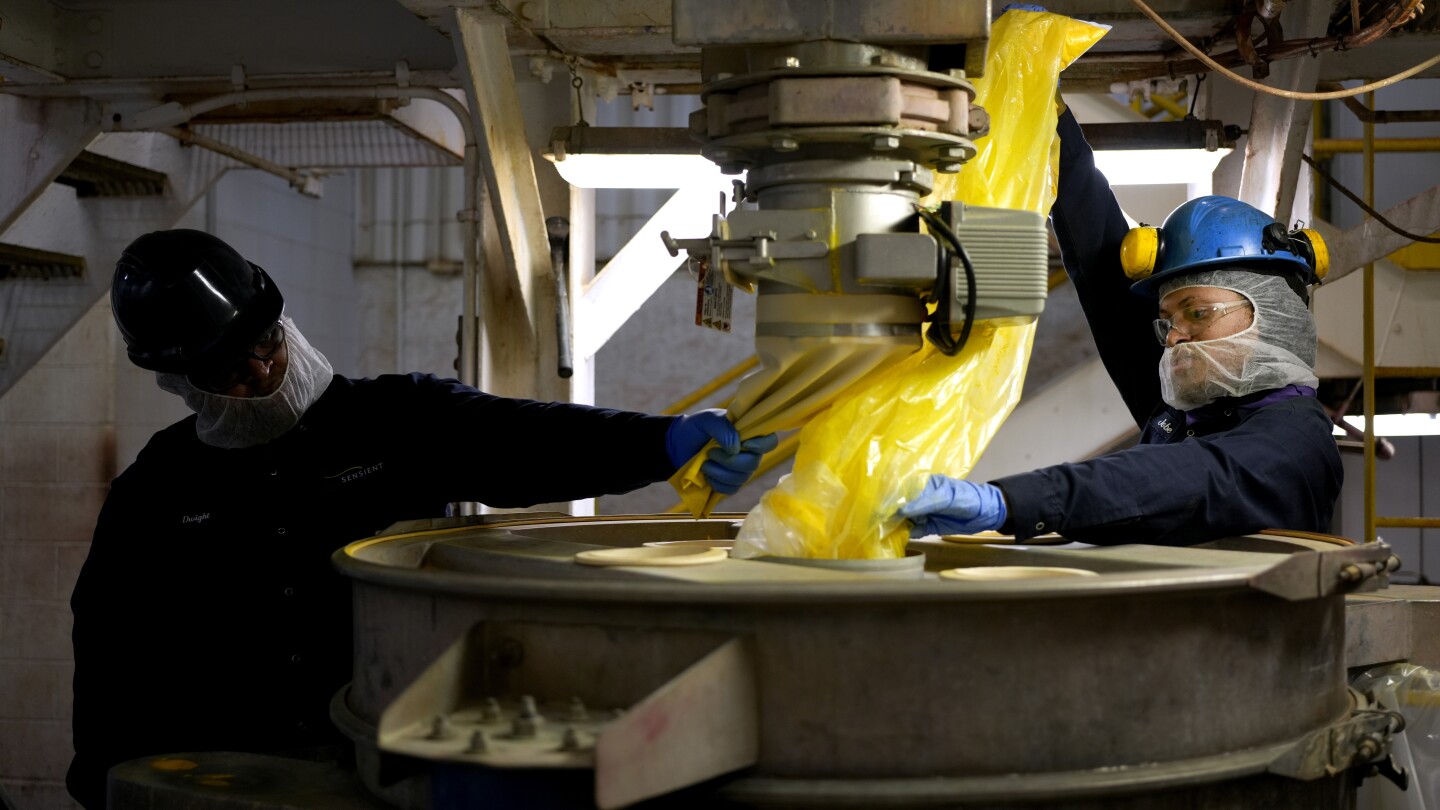 St. Louis dyemaker is racing to help food companies switch to natural colors