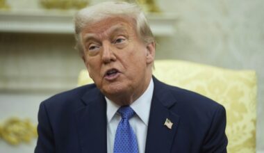 Trump administration live updates: Tariffs, trade deals, Russia-Ukraine