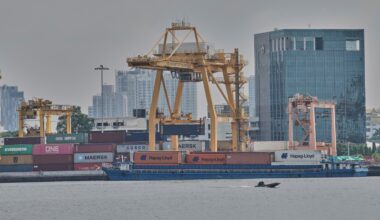 Live updates: Trump's tariffs take effect