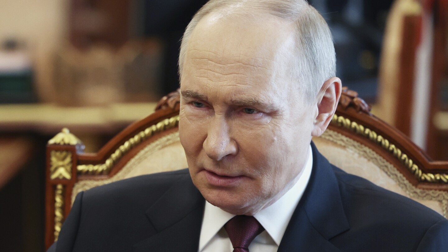 Russia, Ukraine swap hundreds of prisoners in war's largest exchange