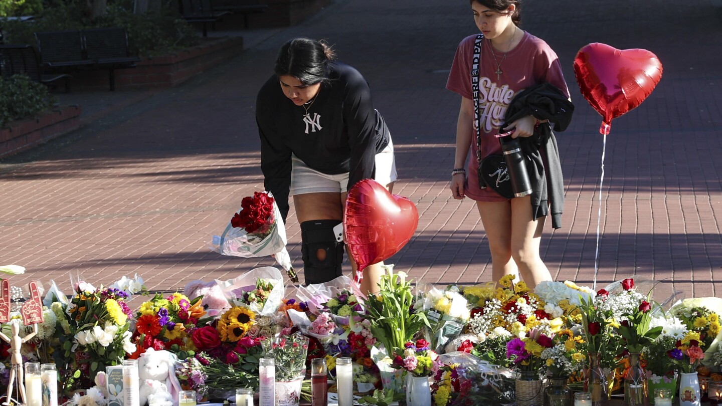 Florida State University students felt fear and panic in deadly shooting