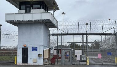 Messiah Nantwi: 10 guards charged over New York prisoner's fatal beating