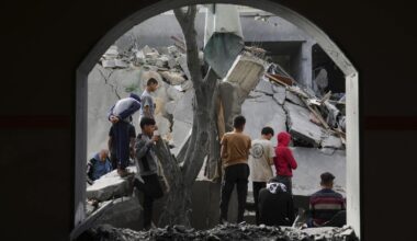 Reporters killed and wounded in Israeli strike on media tent near hospital in Gaza