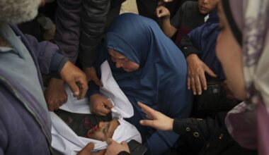 Middle East latest: Israeli strikes kill 25 people in Gaza as Supreme Court hears Shin Bet cases