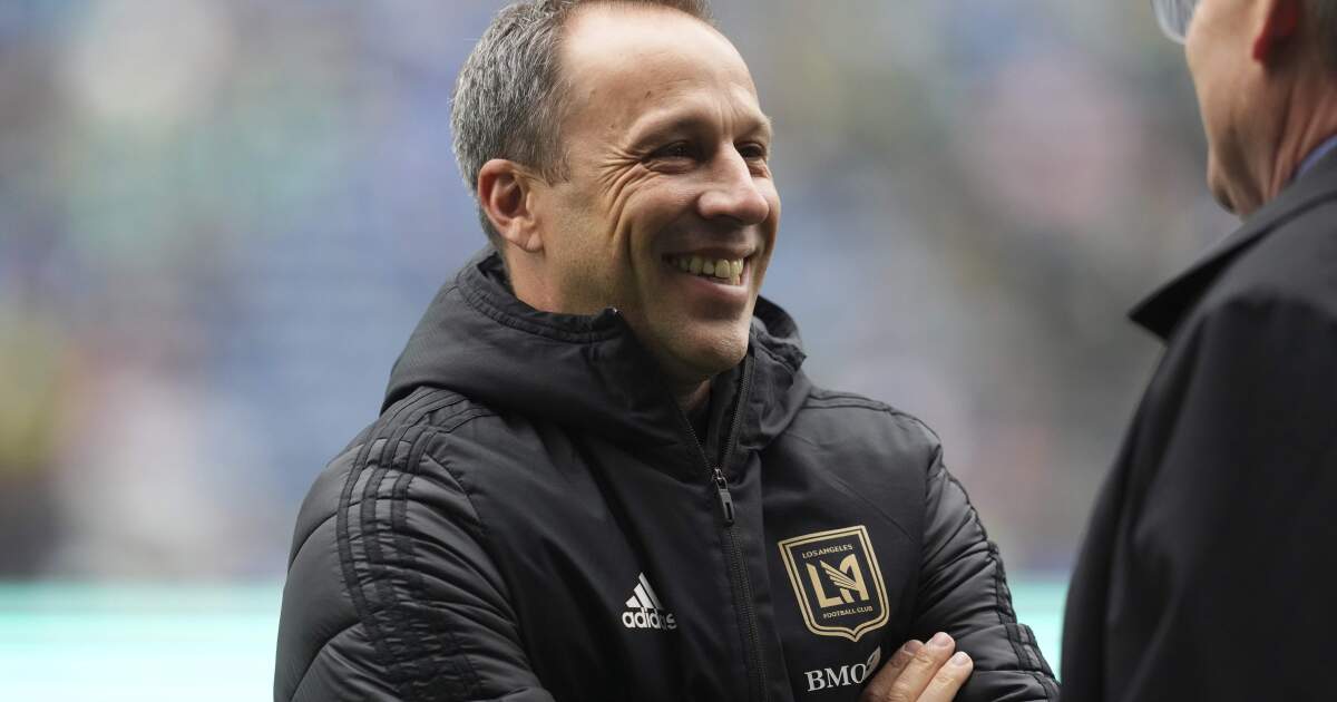 LAFC coach Steve Cherundolo will step down at end of season
