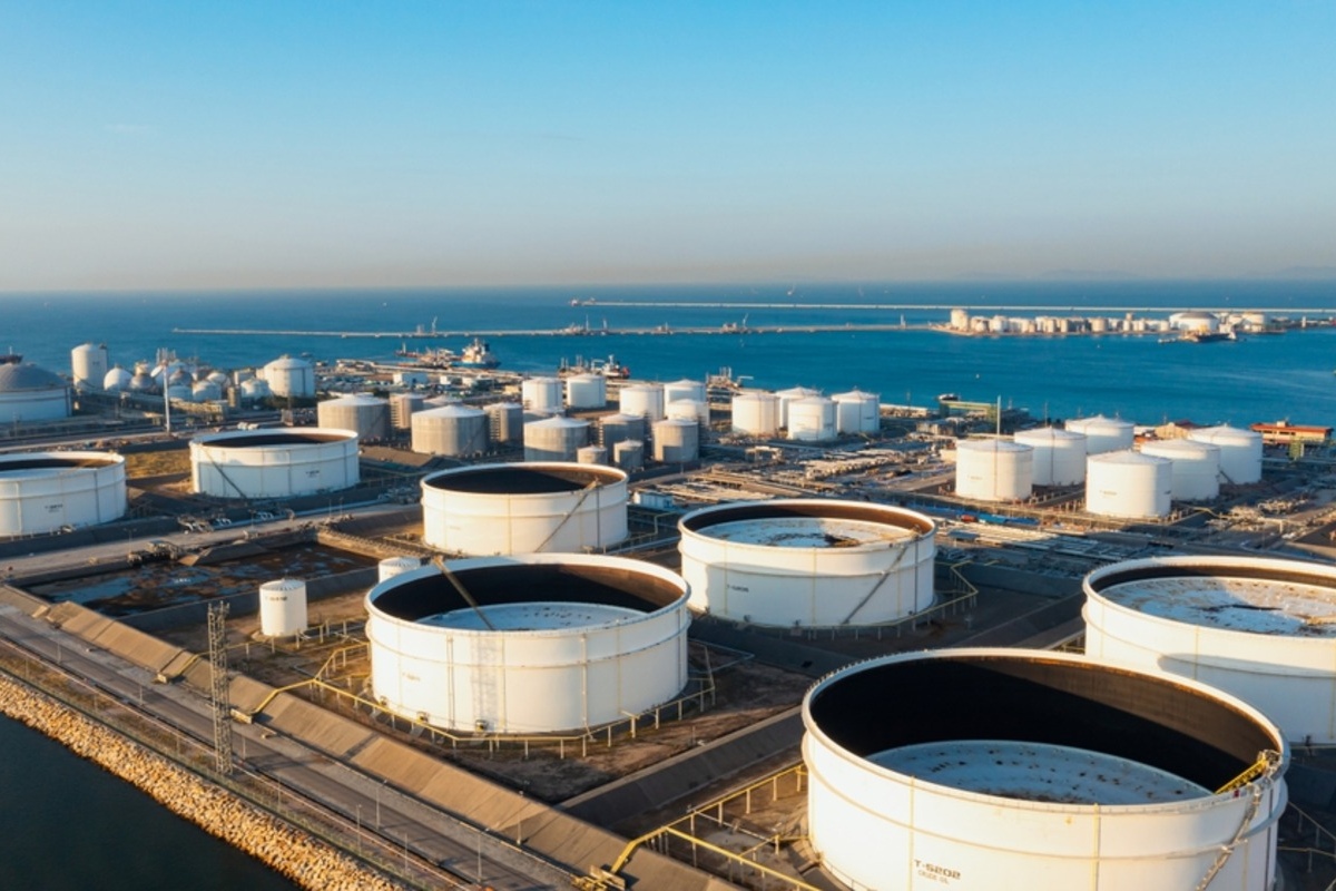 U.S. crude oil stockpiles surge by 244,000 barrels: EIA 