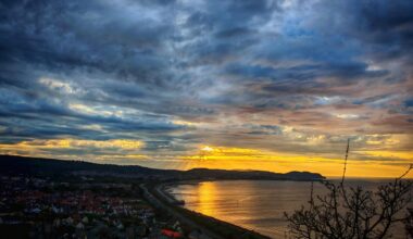 End of Easter Sunday in Old Colwyn