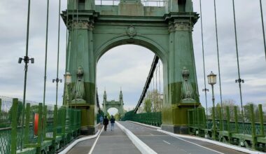Just strolling across Hammersmith Bridge. It's been a while...