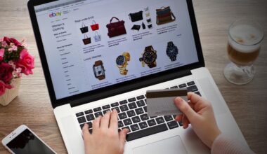 An expressive image about online shopping (Verified)